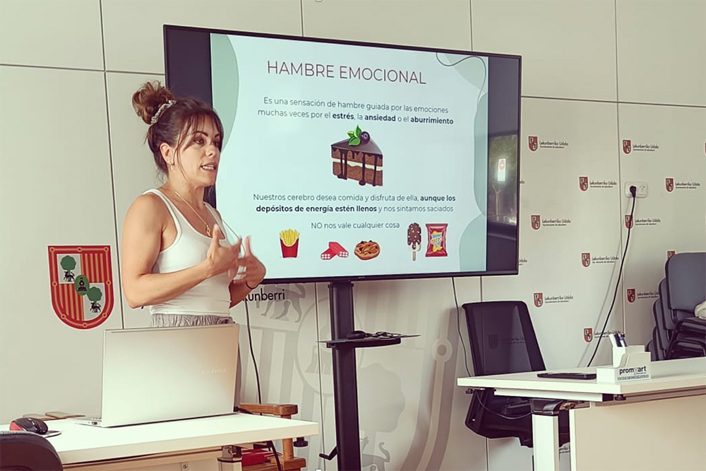 charla hambre emocional lekunberri dietista Ana Gurrea - Dietista en Pamplona, Lekunberri y online